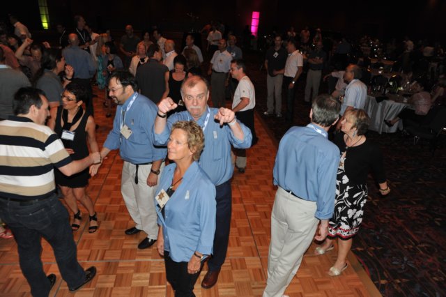 d2010_10015k_1389.jpg